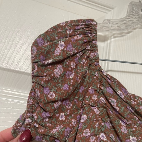 Aeropostale Women’s Floral Purple/Green/Brown Crop Top size Medium worn once - Picture 5 of 5